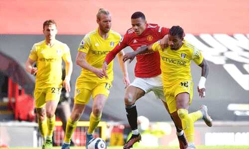 卡瓦列尼戈尔曼联合队确定英格兰超级联赛亚军。 主场1-1战平富勒姆取得了关键的一分。