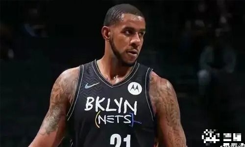 Shams  :阿德通过了NBA的必要测试，篮球网在合同竞争中处于领先地位。