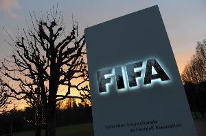 FIFA官方：乌外援及教练合同自动中止，俄外援及教练可自由解约